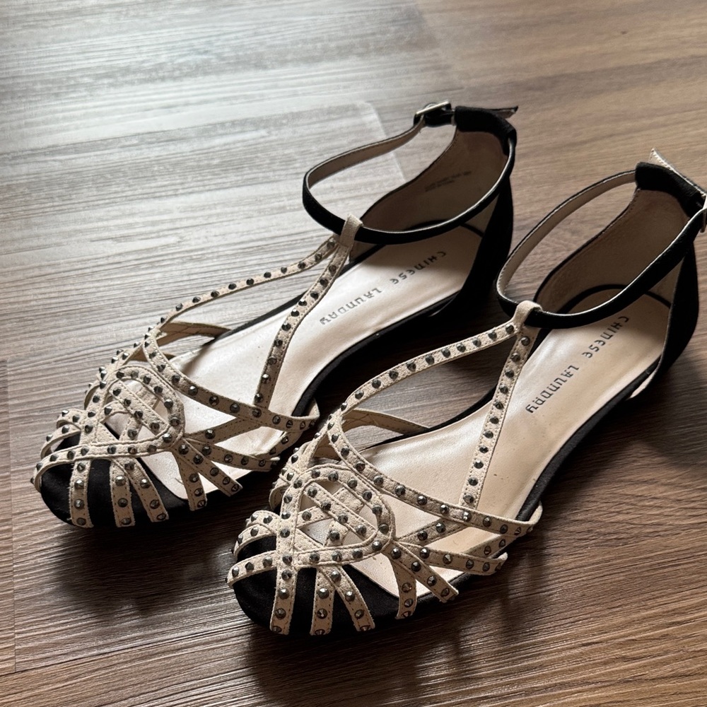 Chinese Laundry Glam Dandy (Black and Cream Studded) Sandals